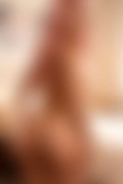 Chloe gallery 3